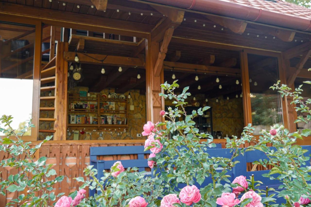 Rose Hip Hill Farm Valea Tirnei Exterior foto